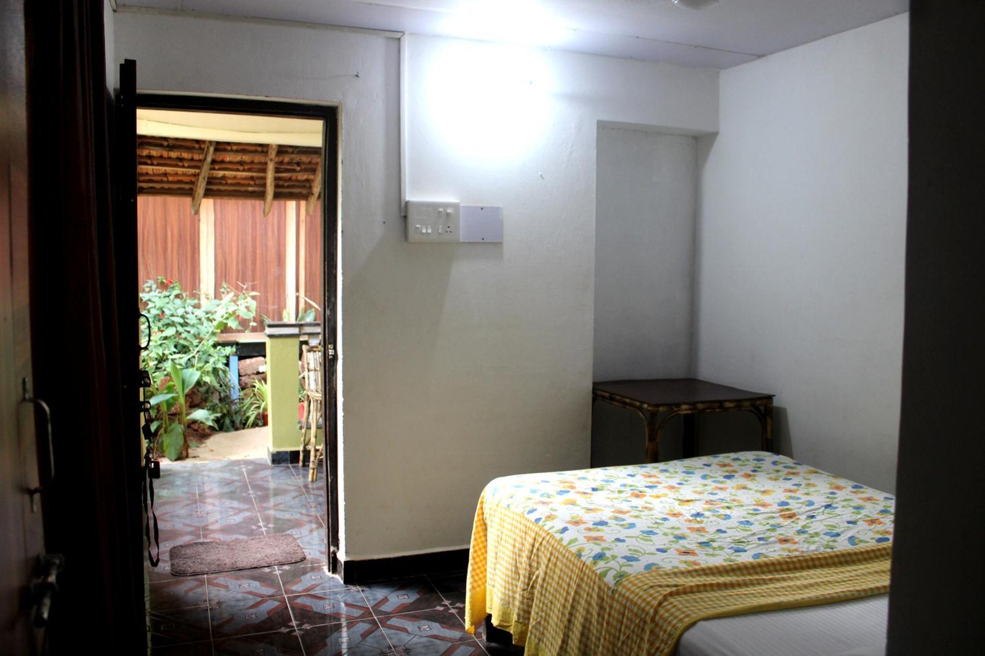 Monsoon Hotel Agonda Exterior photo