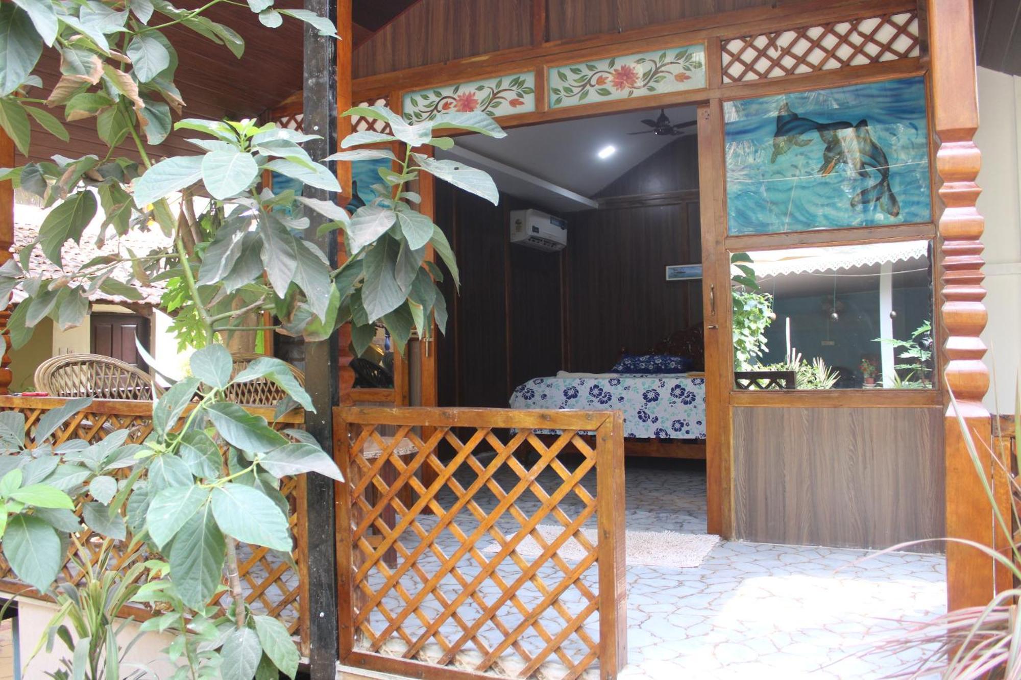 Monsoon Hotel Agonda Exterior photo