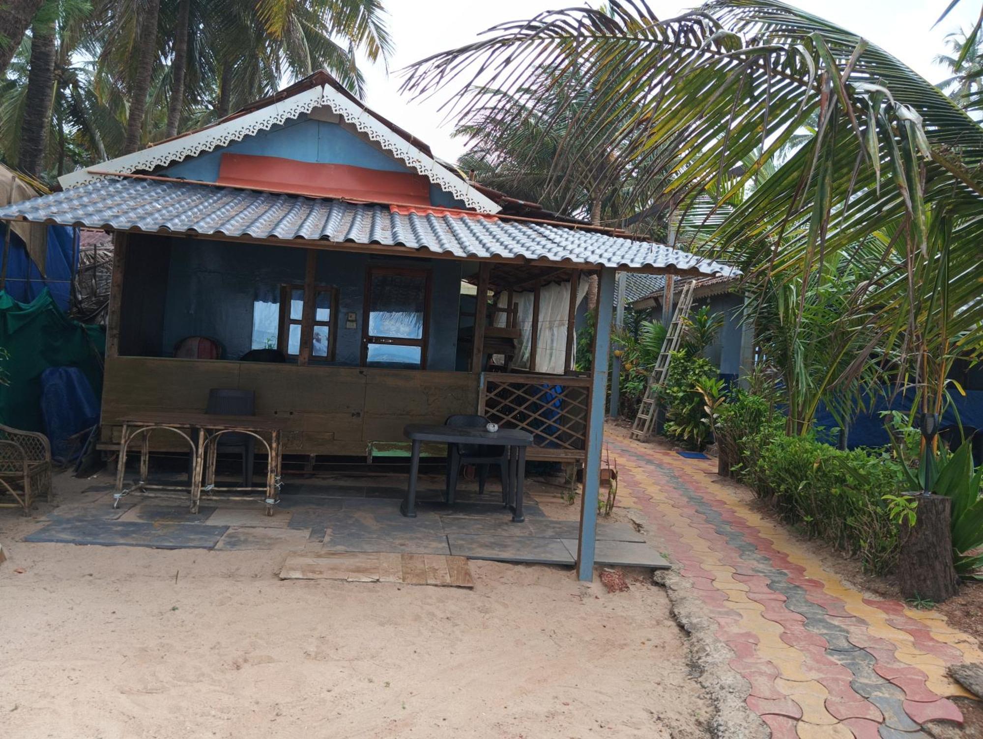 Monsoon Hotel Agonda Exterior photo
